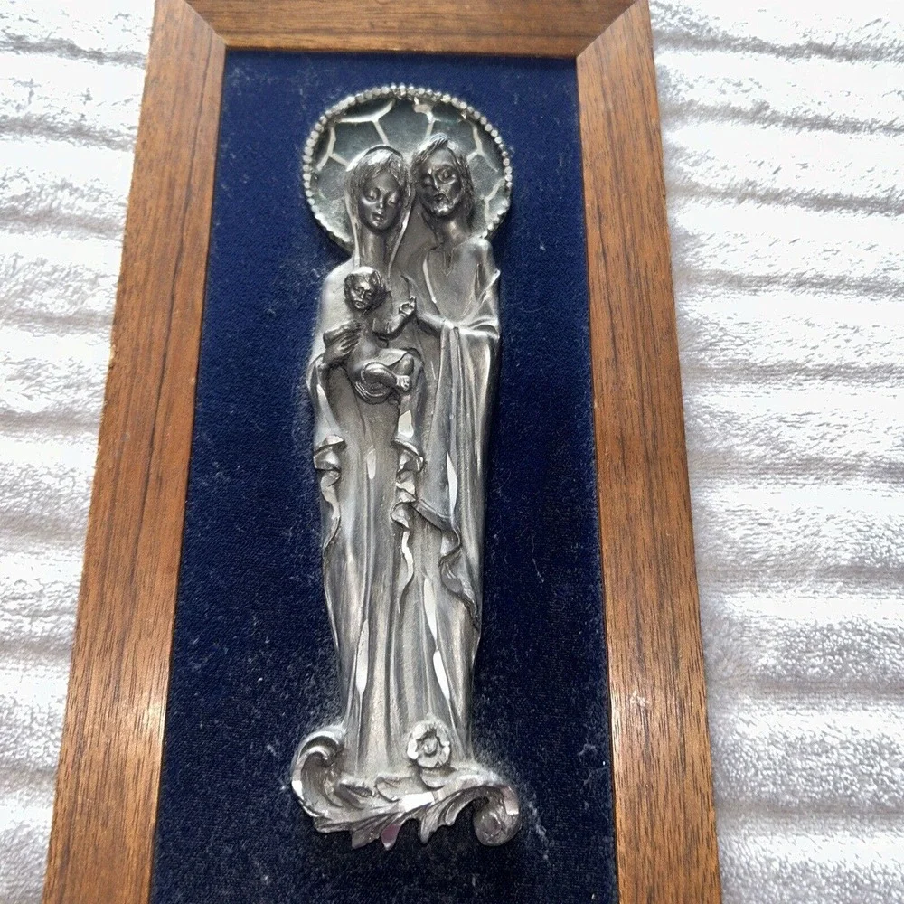 PELTRO CESELLATO A MANO HAND CHISELED PEWTER HOLY FAMILY PLAQUE ITALY WALL ART - Picture 4 of 4
